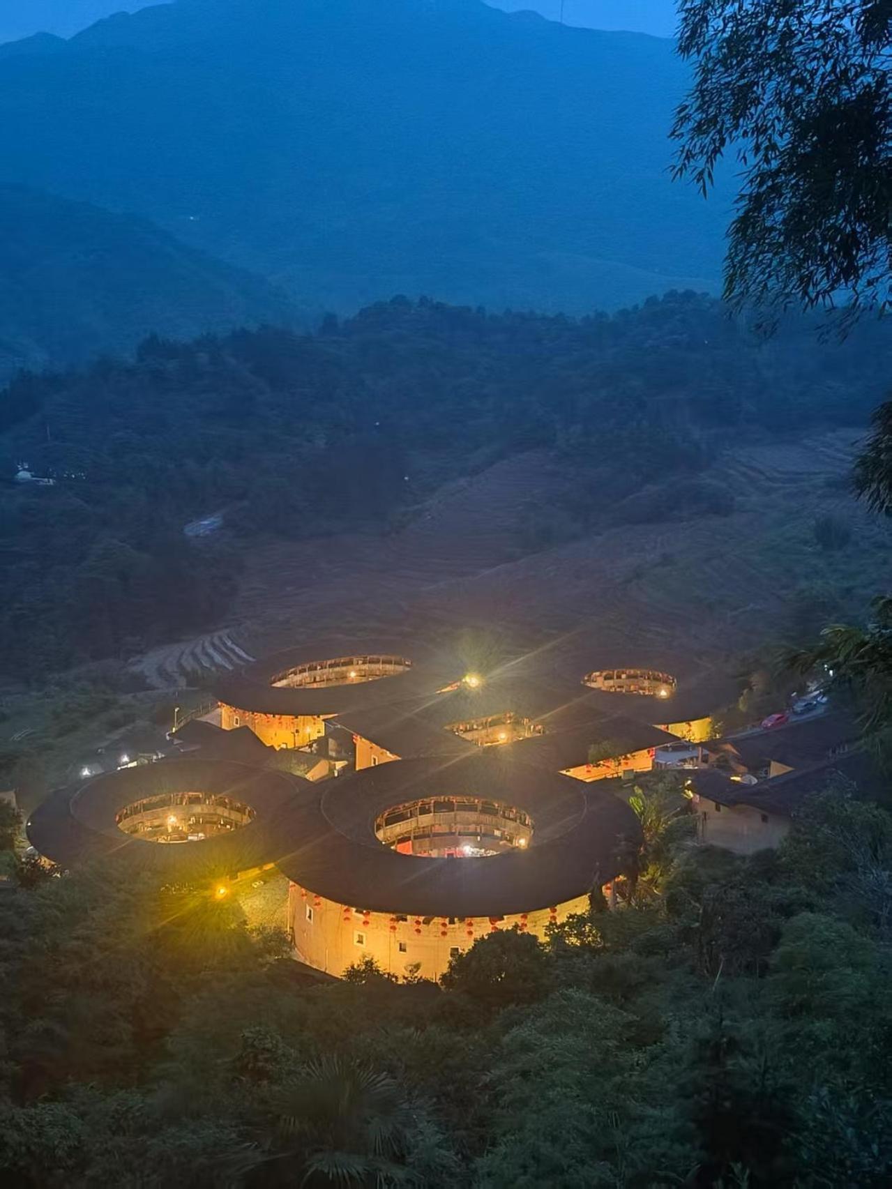 Tulou Herongzhuang Inn Nanjing  Exteriör bild